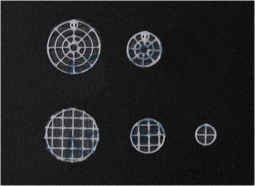 Диски для 3D культивирования полученные методом электроформования, выровненные нановолокна, материал нанесен линейно, толщина подложки 18 мкм, 48 луночный планшет