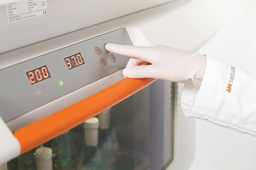 Панель управления шейкером-инкубатором Multitron Standard